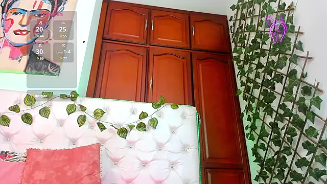 Snapshot of Andrea_Williams24 chatting on 03/05/25, 06:45 Andrea Williams24 online show from 03/05/25, 06:45