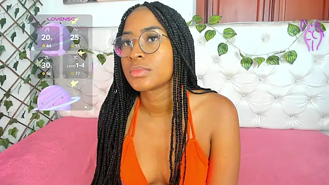 Snapshot of Andrea_Williams24 chatting on 10/11/25, 12:36 Andrea Williams24 online show from 10/11/25, 12:36