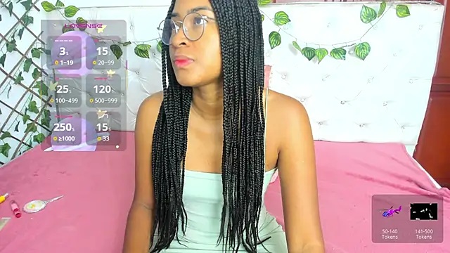 Snapshot of Andrea_Williams24 chatting on 11/08/25, 11:32 Andrea Williams24 online show from 11/08/25, 11:32