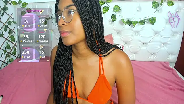 Snapshot of Andrea_Williams24 chatting on 11/14/25, 03:44 Andrea Williams24 online show from 11/14/25, 03:44