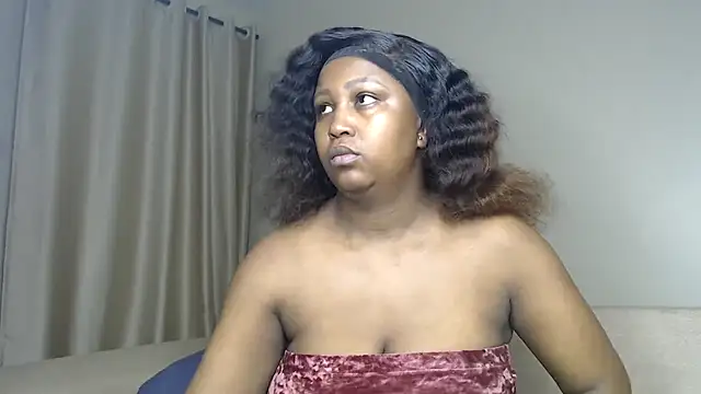 NIKKIE LOVE online show from 10/14/25, 01:50