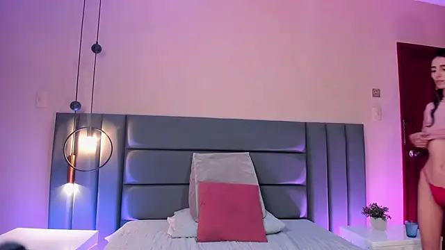 Nina Cavaali online show from 03/13/25, 06:12