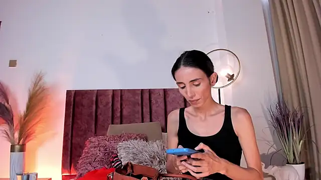 Nina Cavaali online show from 03/21/25, 06:18