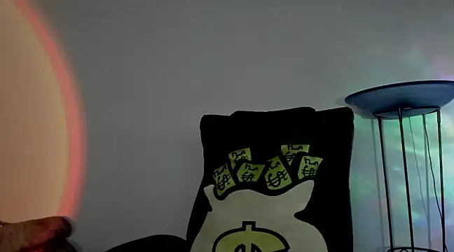 Mila  Paramo online show from 12/14/24, 03:15