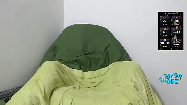 Snapshot of Dany_milk chatting on 10/05/25, 05:06 Dany milk online show from 10/05/25, 05:06