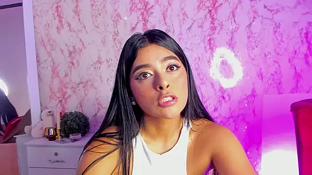 SophiieWilson  online show from 11/08/25, 03:07