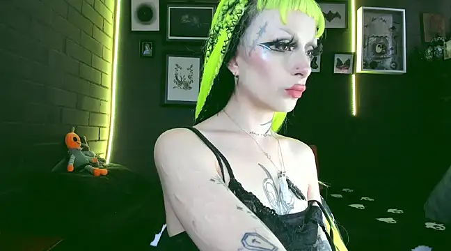 Snapshot of insania_9999_ chatting on 12/09/24, 04:15 insania 9999 online show from 12/09/24, 04:15