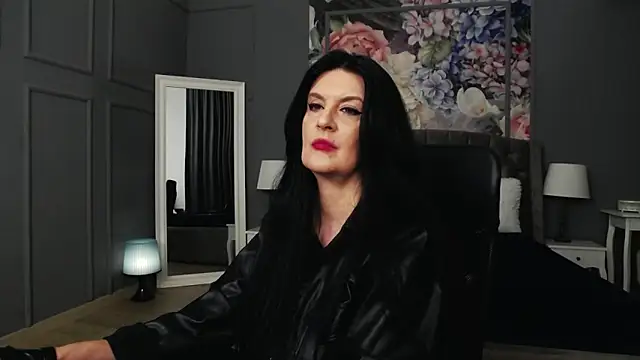 Snapshot of DomMelissaW chatting on 02/22/25, 01:33 DomMelissaW online show from 02/22/25, 01:33