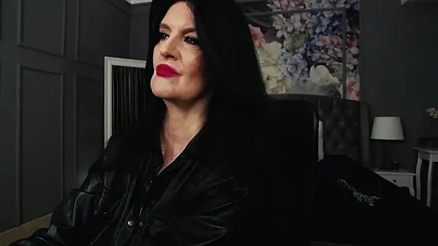 DomMelissaW online show from 10/10/25, 07:35