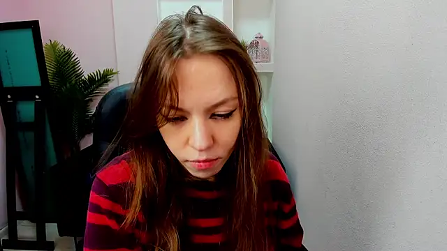 Persephoni online show from 02/21/25, 05:56