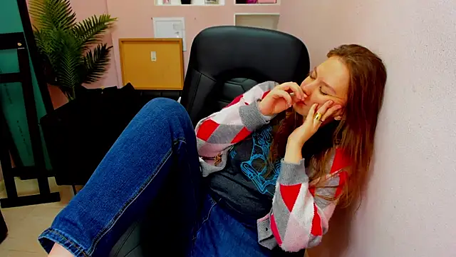 Persephoni online show from 09/13/25, 04:07