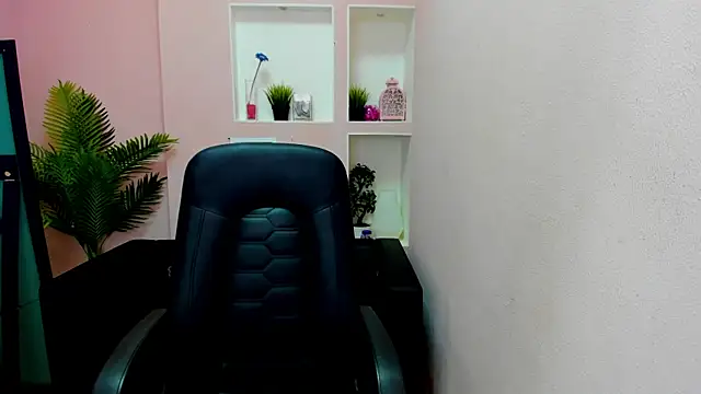 Persephoni online show from 10/15/25, 08:31