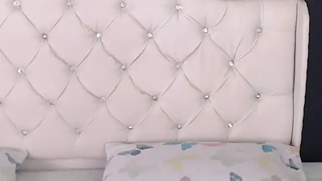 Snapshot of LiaVillalobos chatting on 09/12/25, 02:06 LiaVillalobos online show from 09/12/25, 02:06