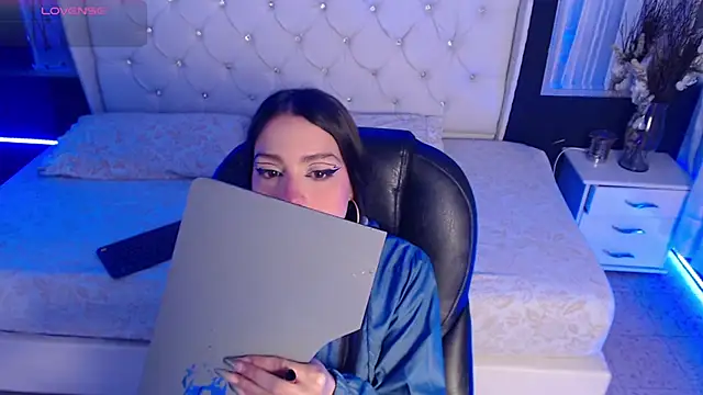 Snapshot of LiaVillalobos chatting on 09/24/25, 11:46 LiaVillalobos online show from 09/24/25, 11:46