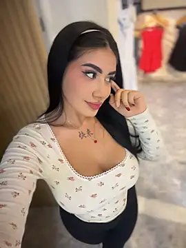 clarachanelricek online show from 11/13/25, 08:30