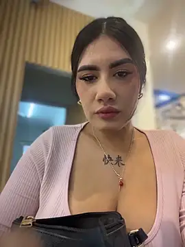 clarachanelricek online show from 11/18/25, 07:29