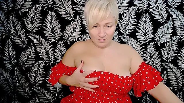 Snapshot of Olivia_playful chatting on 12/07/24, 12:24 Olivia playful online show from 12/07/24, 12:24