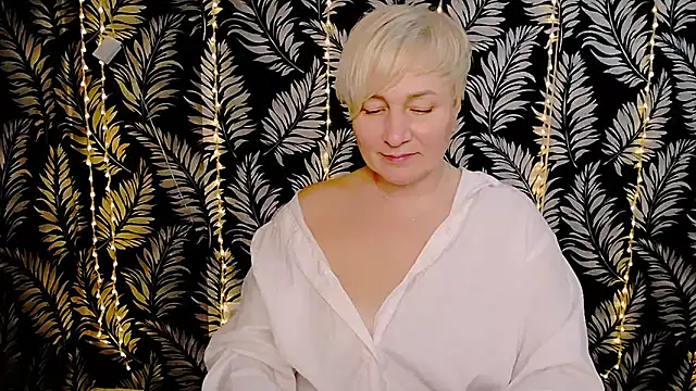 Snapshot of Olivia_playful chatting on 02/06/25, 06:24 Olivia playful online show from 02/06/25, 06:24