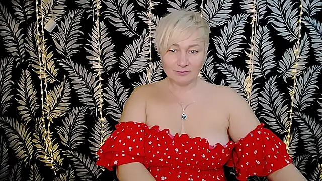 Snapshot of Olivia_playful chatting on 02/13/25, 03:14 Olivia playful online show from 02/13/25, 03:14