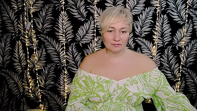 Snapshot of Olivia_playful chatting on 03/10/25, 12:26 Olivia playful online show from 03/10/25, 12:26