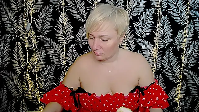 Snapshot of Olivia_playful chatting on 03/17/25, 12:25 Olivia playful online show from 03/17/25, 12:25
