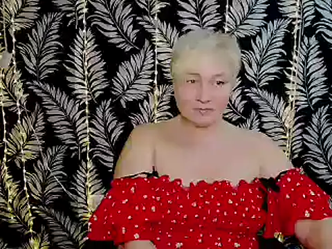 Snapshot of Olivia_playful chatting on 03/17/25, 03:29 Olivia playful online show from 03/17/25, 03:29