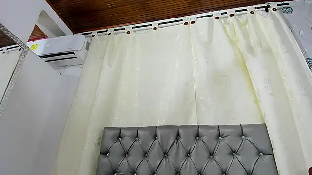 Snapshot of luna_evaa chatting on 03/05/25, 05:50 luna evaa online show from 03/05/25, 05:50