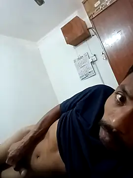 Snapshot of Lent_Medium chatting on 10/28/25, 07:23 Lent Medium online show from 10/28/25, 07:23