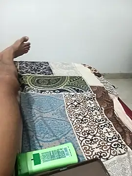 Snapshot of Lent_Medium chatting on 11/04/25, 06:29 Lent Medium online show from 11/04/25, 06:29