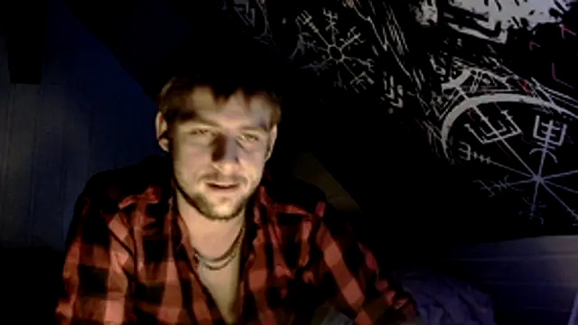 Snapshot of Youngtimer_1997 chatting on 11/01/25, 07:16 Youngtimer 1997 online show from 11/01/25, 07:16