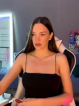 julia fly online show from 09/29/25, 09:47