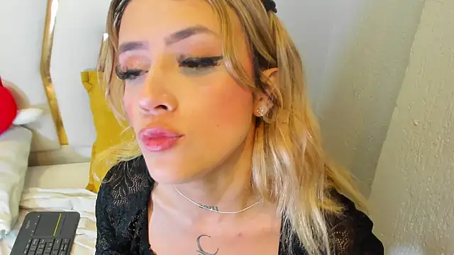 Sabrina Cole online show from 02/19/25, 03:39