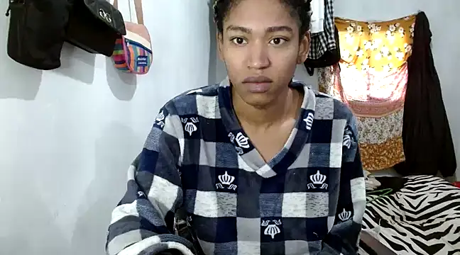 Snapshot of angelamarie1 chatting on 02/25/25, 12:45 angelamarie1 online show from 02/25/25, 12:45