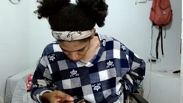 angelamarie1 online show from 10/19/25, 08:26