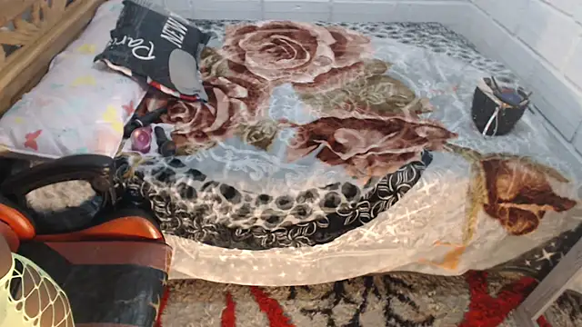 sexyjustin202 online show from 11/11/25, 02:33