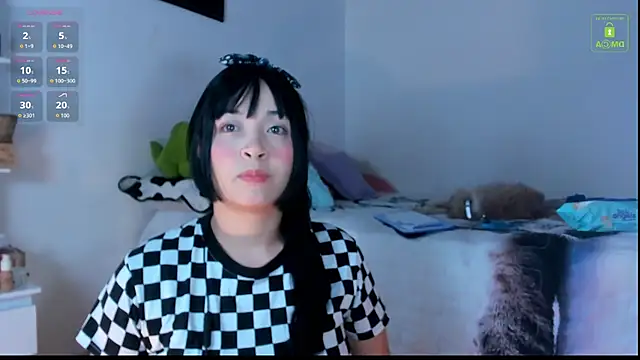 miaa-lee online show from 10/28/25, 02:26