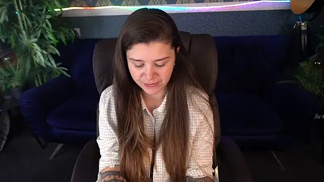 Snapshot of AmellyMilly chatting on 10/12/25, 07:07 AmellyMilly online show from 10/12/25, 07:07