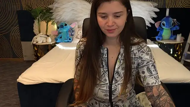 Snapshot of AmellyMilly chatting on 10/19/25, 05:30 AmellyMilly online show from 10/19/25, 05:30