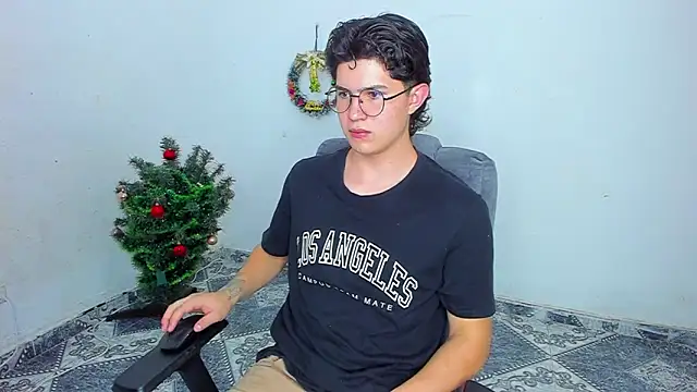 patrik 027 online show from 12/20/24, 10:32