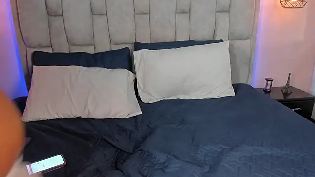 Snapshot of Stefhanyblow chatting on 11/07/25, 05:51 Stefhanyblow online show from 11/07/25, 05:51