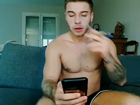 Elkafit28 online show from 10/28/25, 07:56