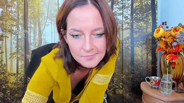 Snapshot of ViciousSiren chatting on 10/31/25, 06:53 ViciousSiren online show from 10/31/25, 06:53