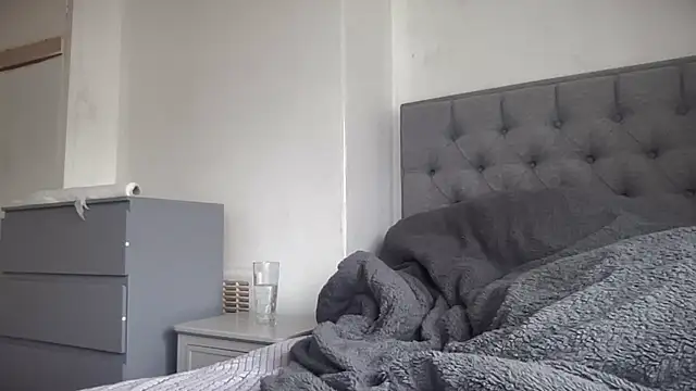 Bustyblondebabe32 online show from 02/17/25, 12:48