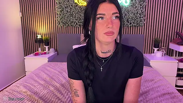 LizaRoxx online show from 10/06/25, 07:11