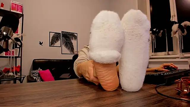 MistyBarnes online show from 12/05/24, 12:11