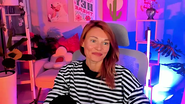 MistyBarnes online show from 10/12/25, 02:16