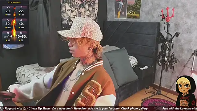 Snapshot of AcidMilo chatting on 11/15/25, 12:02 AcidMilo online show from 11/15/25, 12:02