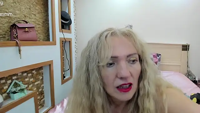 TrueFoxyyy online show from 03/08/25, 01:47