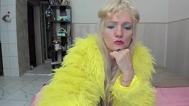 TrueFoxyyy online show from 10/15/25, 04:51