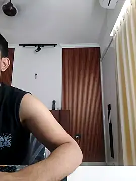 Snapshot of bigdickfuckuu chatting on 10/14/25, 07:09 bigdickfuckuu online show from 10/14/25, 07:09